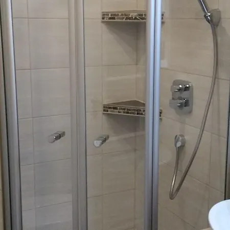 Daire Spacious Apartment Near Winterberg With Balcony